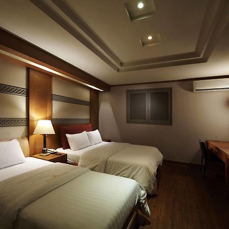 Hotel Noblesse, Yeoksam Seúl Exterior foto