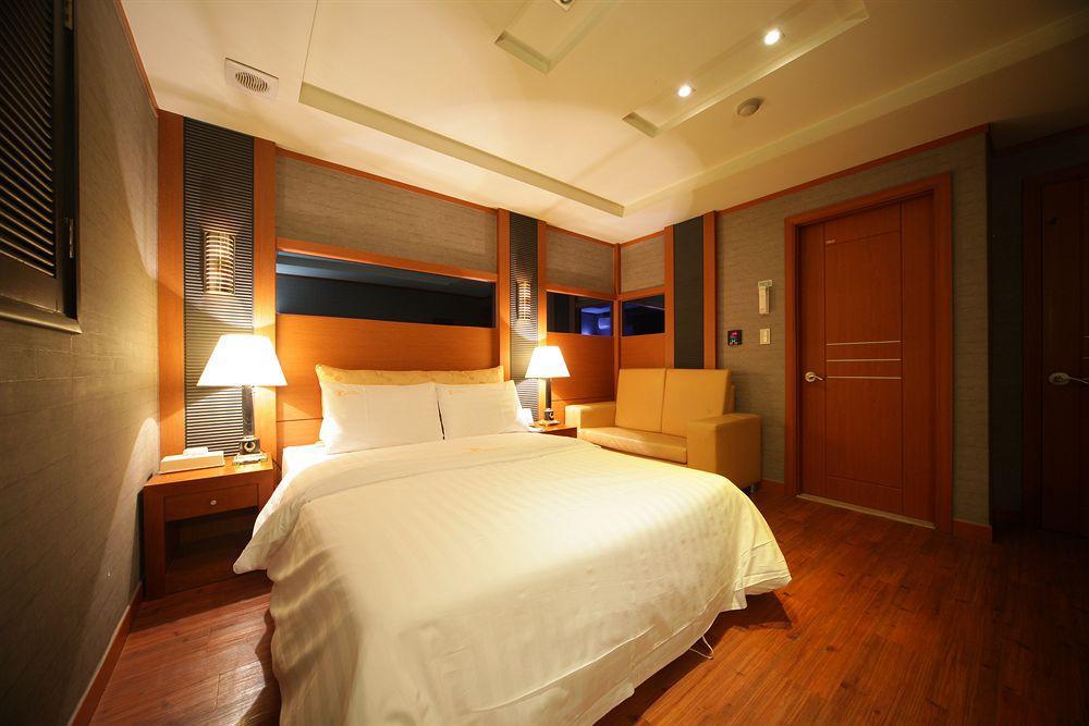 Hotel Noblesse, Yeoksam Seúl Exterior foto