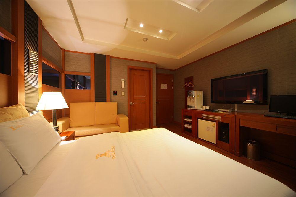 Hotel Noblesse, Yeoksam Seúl Exterior foto